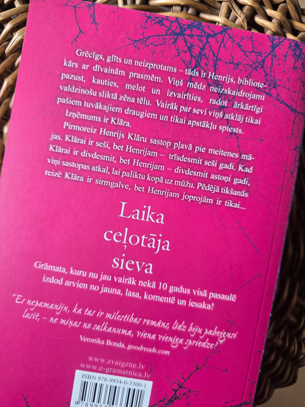 O. Nifenegere "Laika ceļotāja sieva"